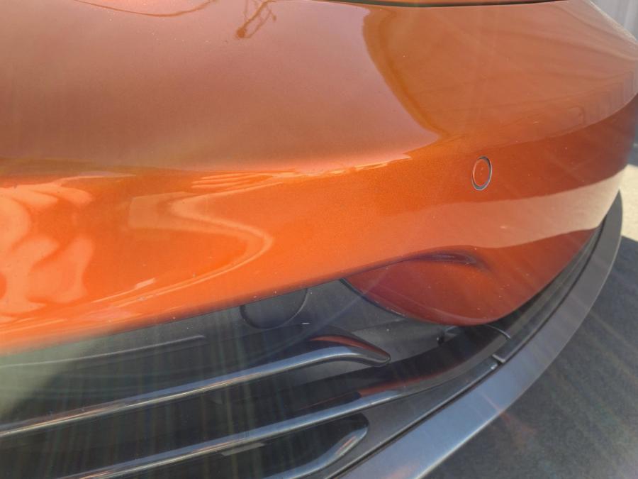 Детали экстерьера McLaren MP4-12C 2012 года  (фото 17 из 48)